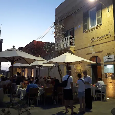Townhouse Boutique And Restaurant *