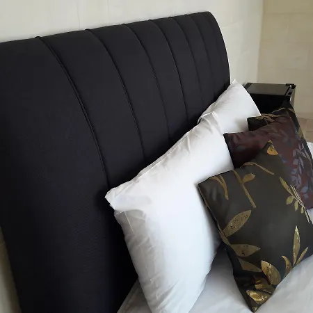 Bed & Breakfast Townhouse Boutique And Restaurant *