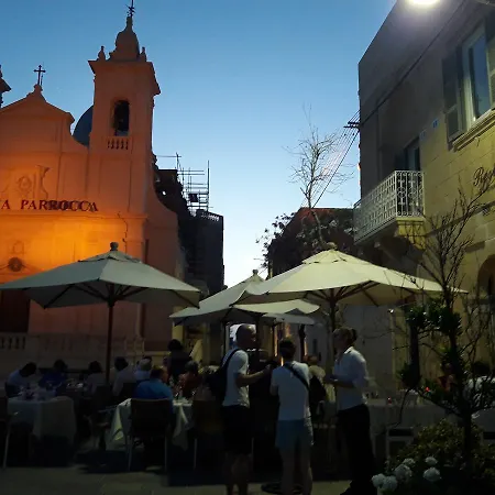 Townhouse Boutique And Restaurant *
