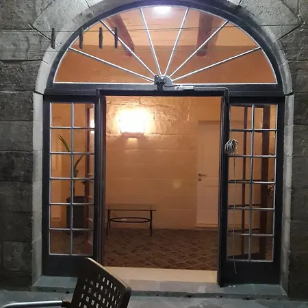 ベッド・アンド・ブレックファスト Townhouse Boutique And Restaurant サン・ローレンツ