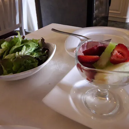 Townhouse Boutique And Restaurant Bed & Breakfast