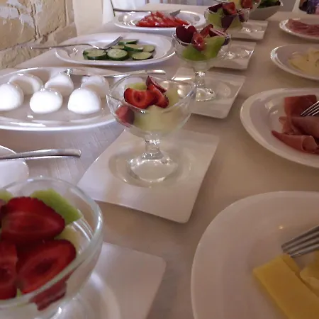 ベッド・アンド・ブレックファスト Townhouse Boutique And Restaurant *