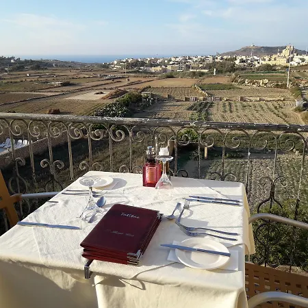 Bed & Breakfast Townhouse Boutique And Restaurant *