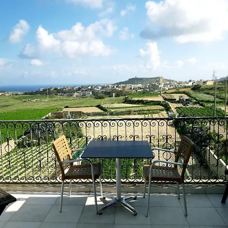 Townhouse Boutique And Restaurant San Lawrenz